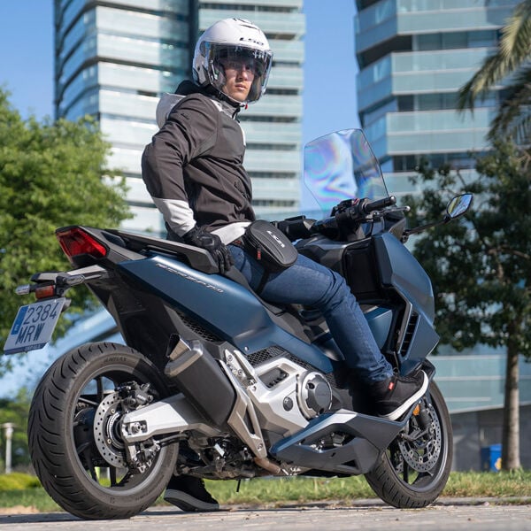 LS2 SHIELD 2.5L BACAK ÇANTASI