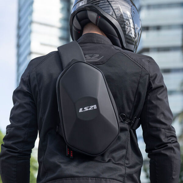 LS2 SHIELD 4L OMUZ ÇANTASI